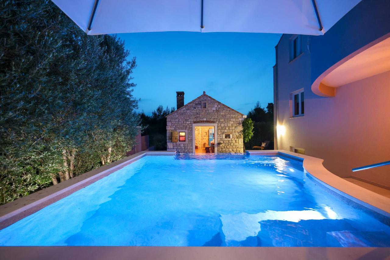 Habitación en casa particular Pool With Traditional Dalmatian Konoba *